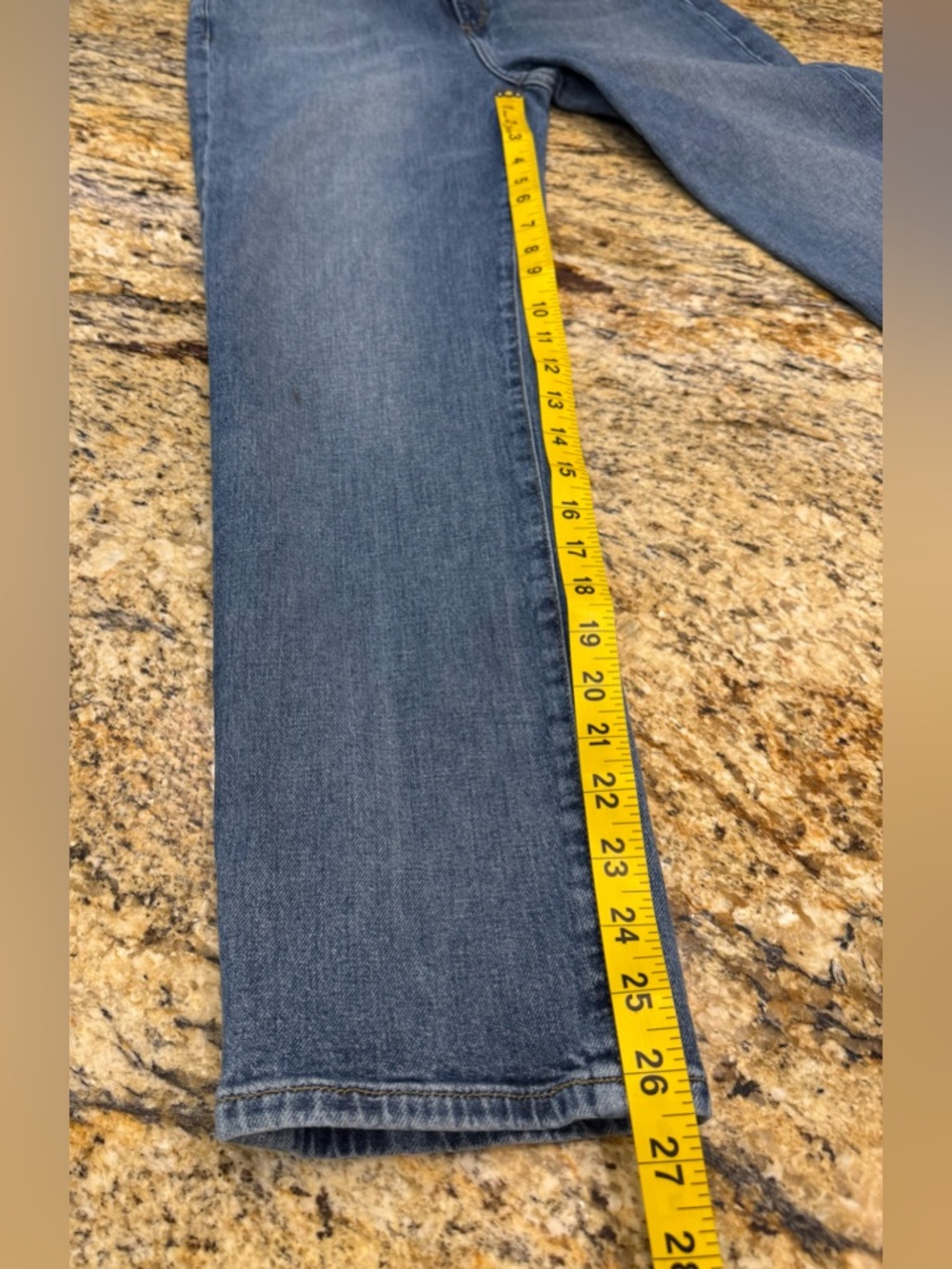 Joe's The Scout Distressed Ankle Mid Rise Slim Tomboy Crop Jeans Size 27 Denim - Picture 9 of 9